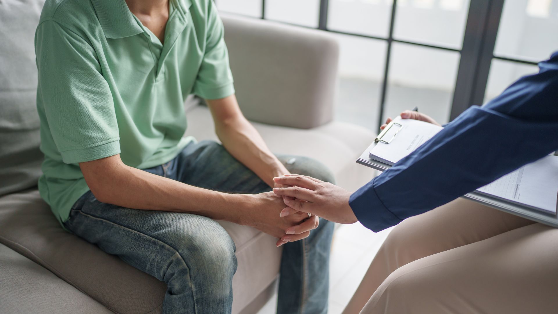 A one on one session for Mental Health Treatment in Inglewood, TN